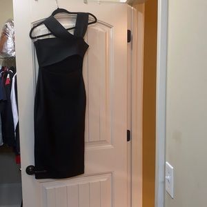 BLACK BANDAGE DRESS W/CUTOUT